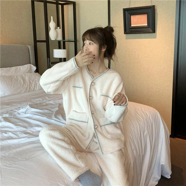 Chic Velvet Pajama Woman Winter Elegant Pyjama Femme Two Piece Set Home Clothes